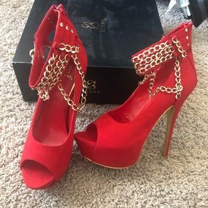 Red and gold heels size 9